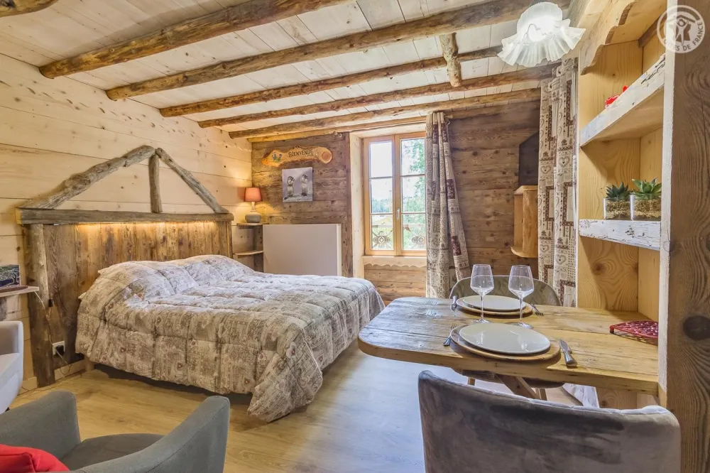 belle appartement  très chaleureux , spacieux avec tout le confort