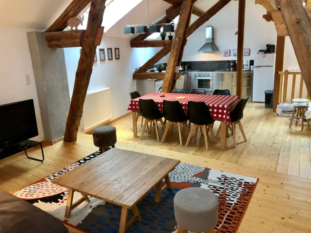 Ref. dumon - magnifique appartement en maison de pays rénovée à deux pas des pistes !