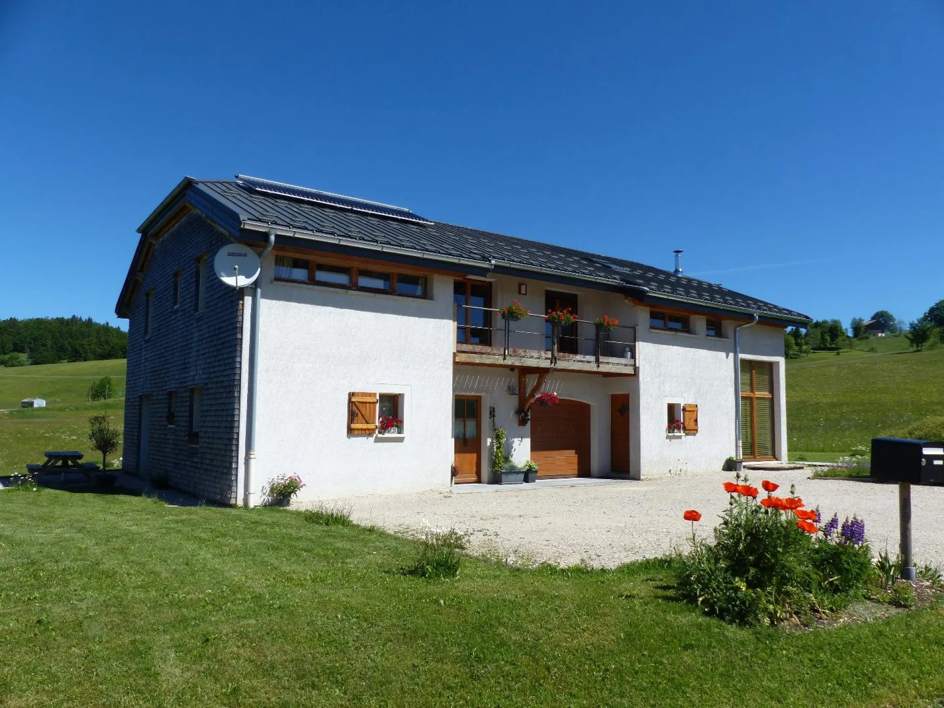 Maison en été.