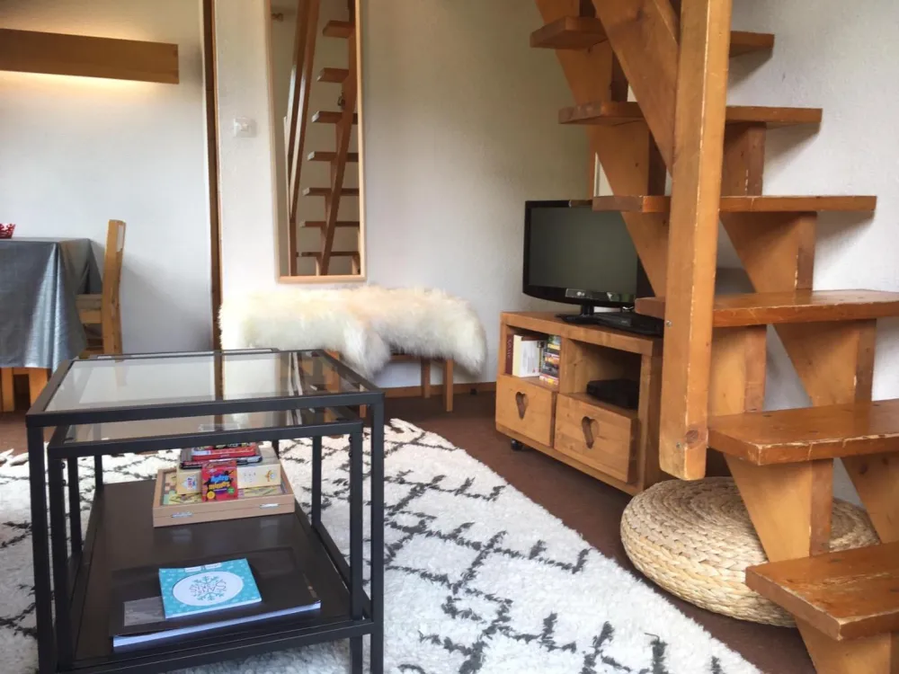 Living room with open ceiling