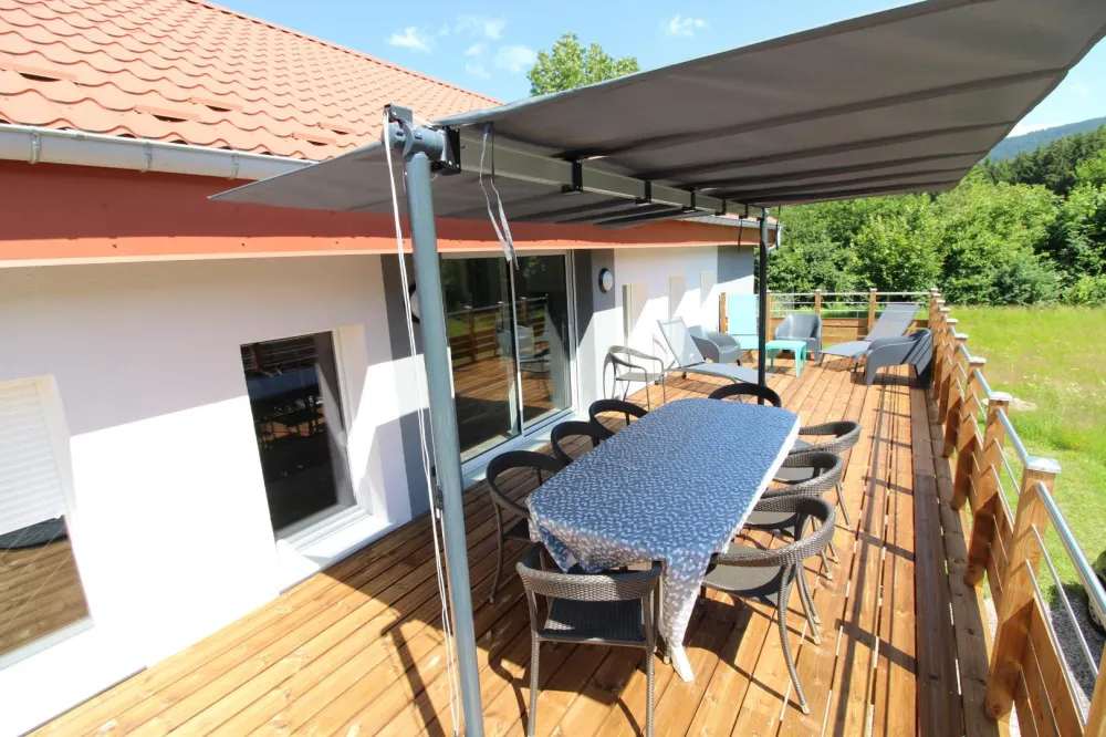 la terrasse de 40m2 au " hangar67 " exposée au sud 