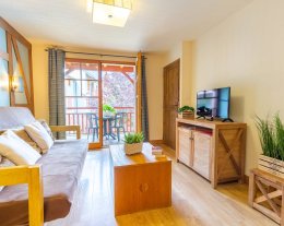 Appartement centre-ville avec piscine  et sauna WIFI INCLUS