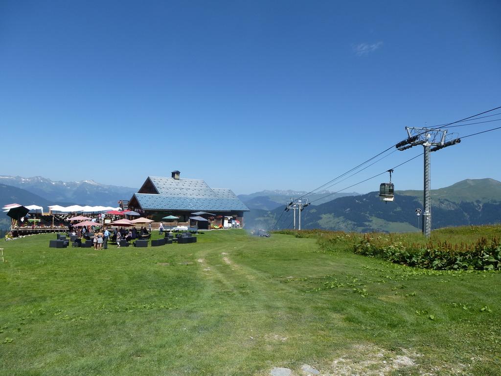 Le restaurant Bouc Blanc, La Tania