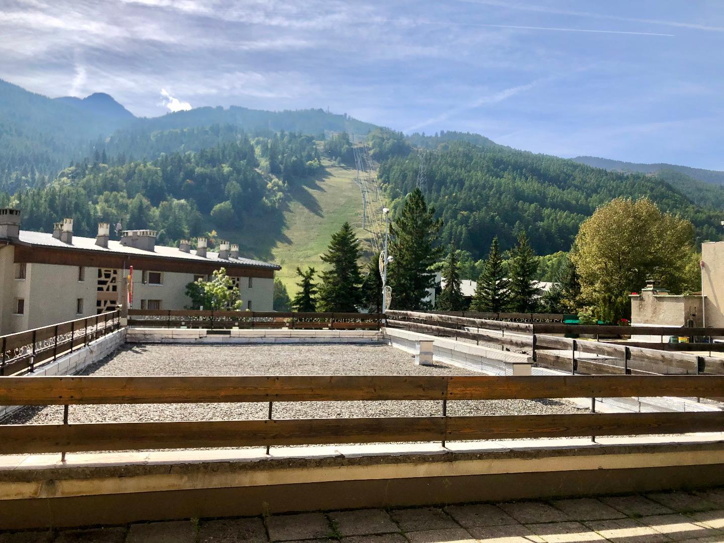 Ref. DELAPORTE - Au coeur de Chantemerle, pistes à 2 minutes à pieds !
