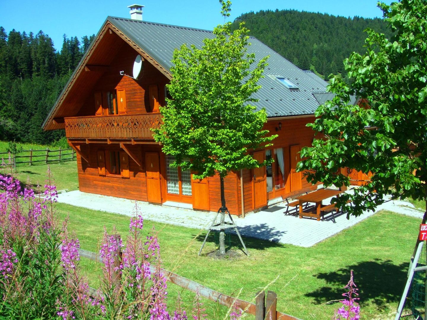 Vue du chalet, façade Sud