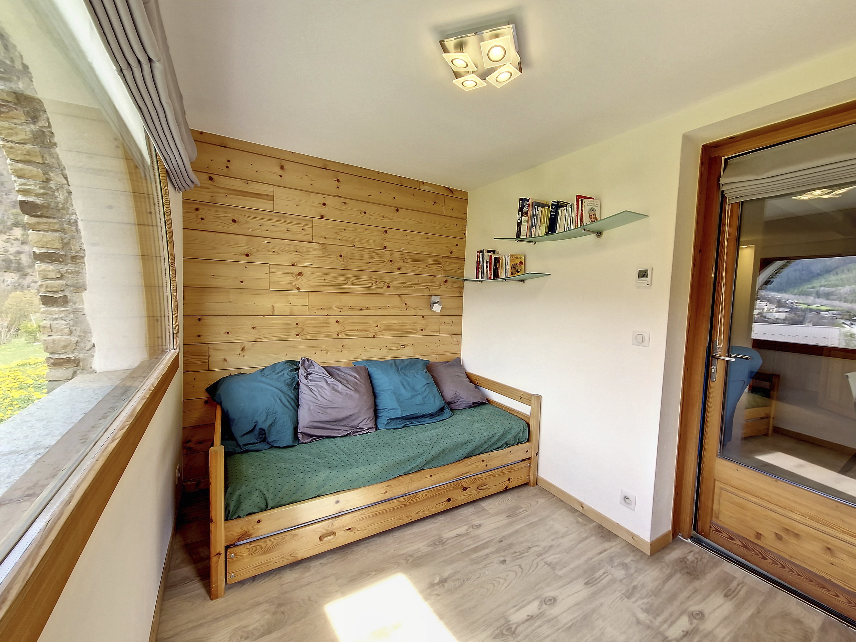 1 lit simple en 90x190 avec 1 tiroir lit 