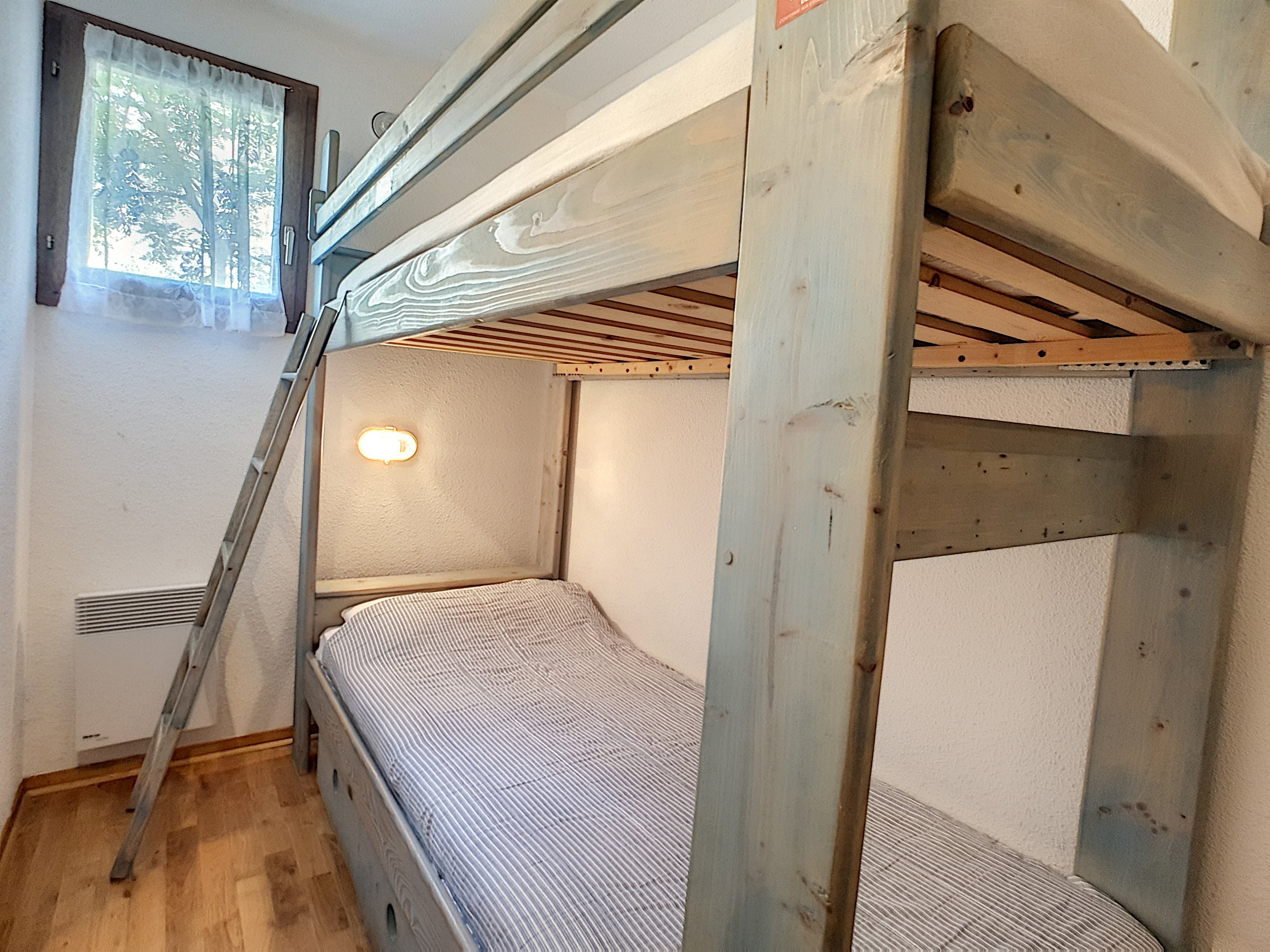 coin montagne avec 2 lits superposés en 90x190