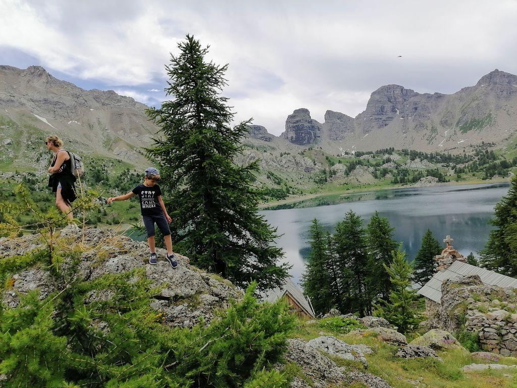 lac d'ALLOS, plus haut lac d'Europe : 2500 M d'altitude, randonnée facile 