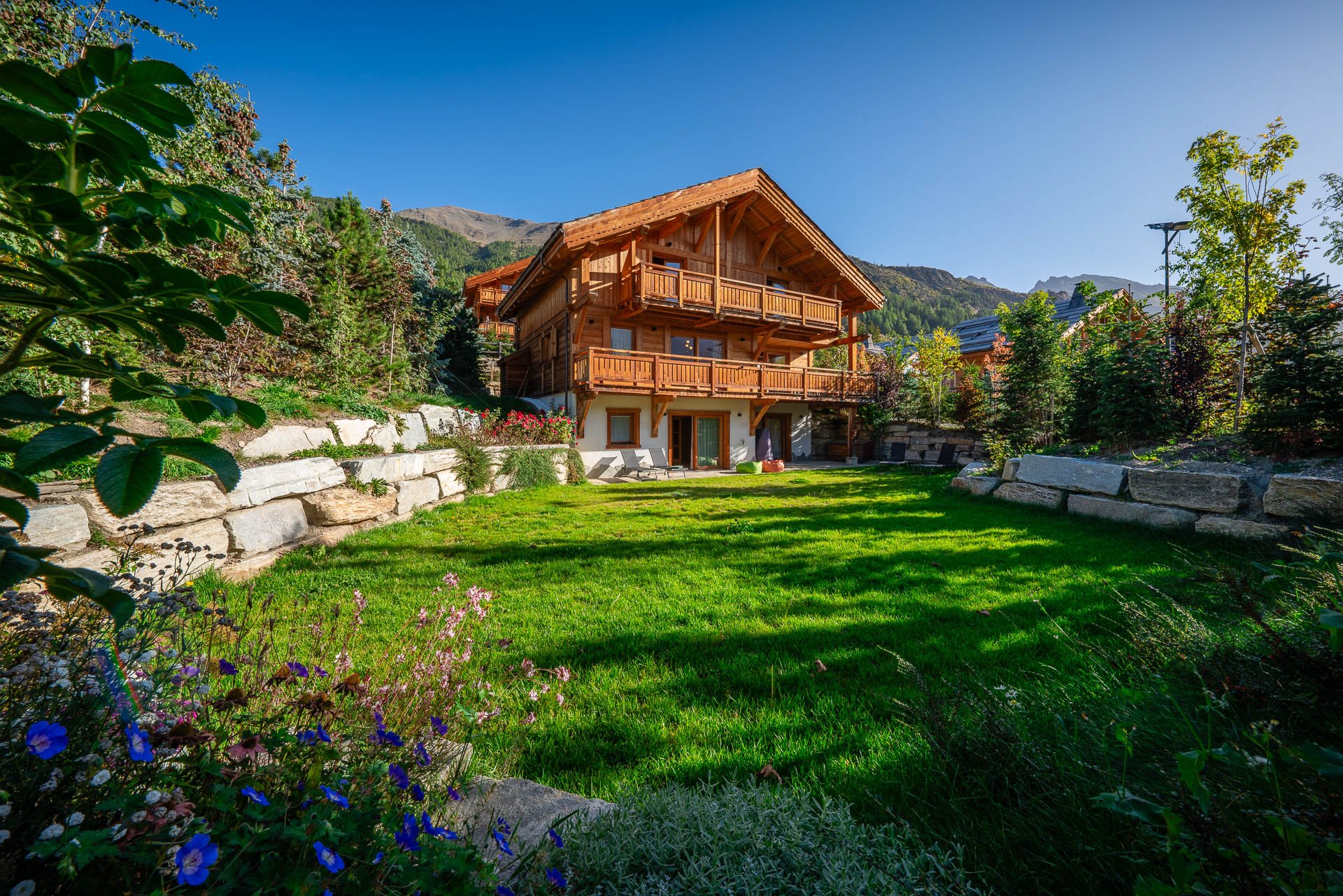 jardin Chalet Cosy Serre Chevalier le Flocon