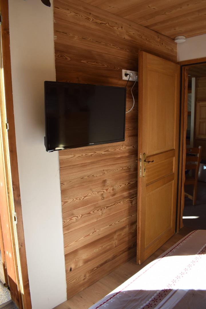La télévision de la chambre