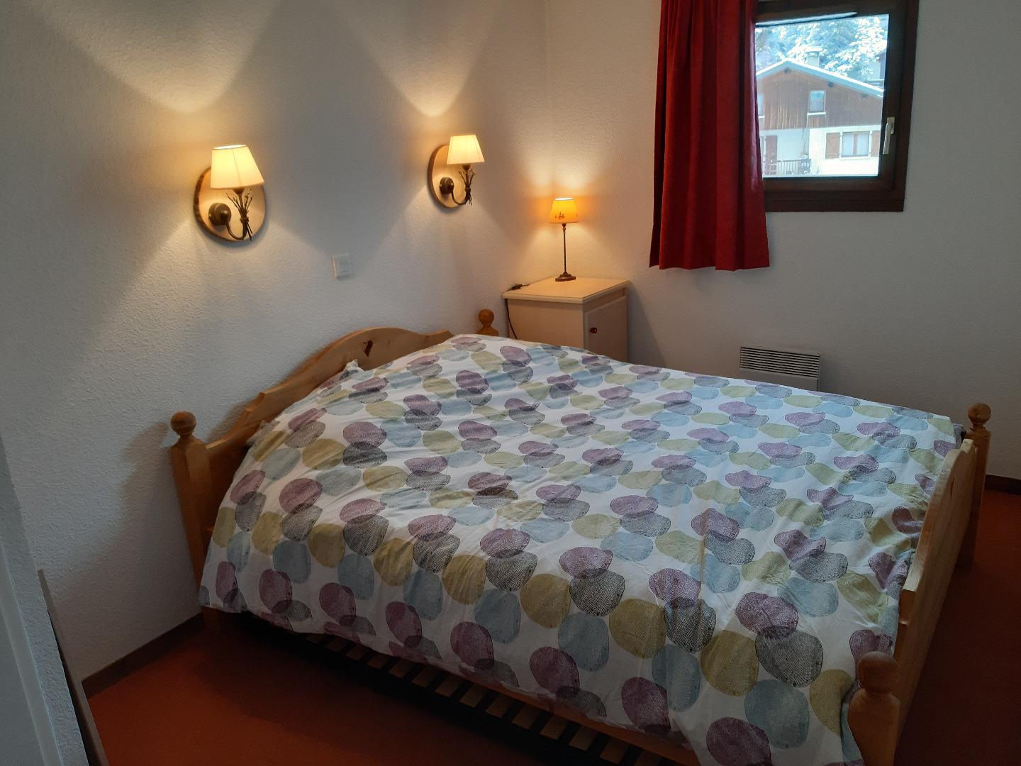 Chambre avec lit en 160x200 et lit gigogne
