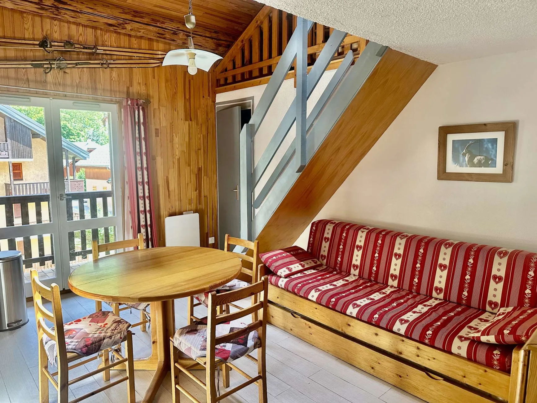 APPARTEMENT 8 PERSONNES DANS LE CENTRE