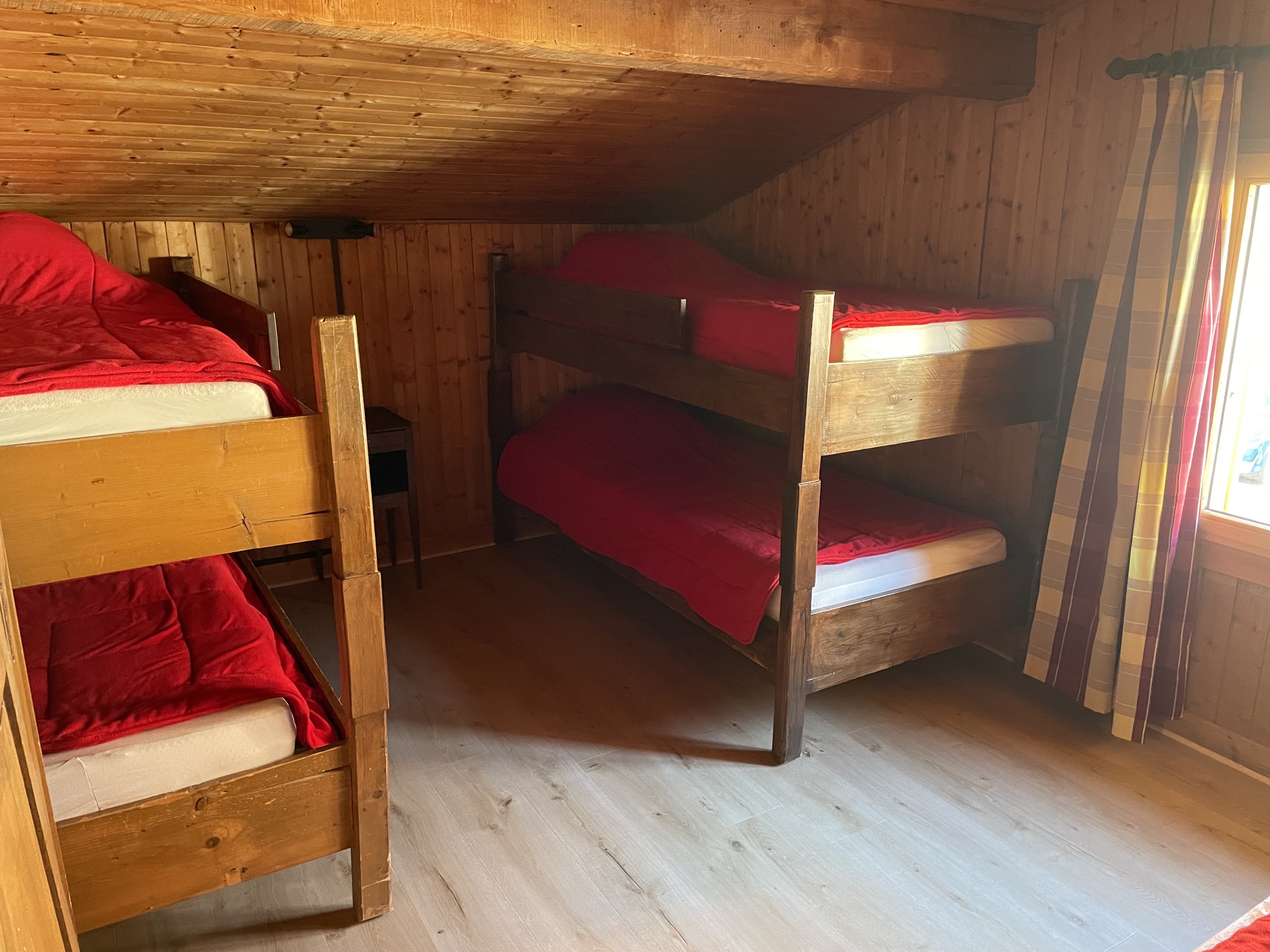 Chambre lits simples à l’étage 