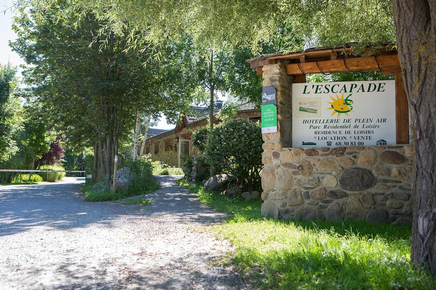 Parc Résidentiel de Loisirs L'Escapade, locations de vacances de 2, 3 ou 7 nuits minimum suivant la période. Ouvert en toutes saisons.