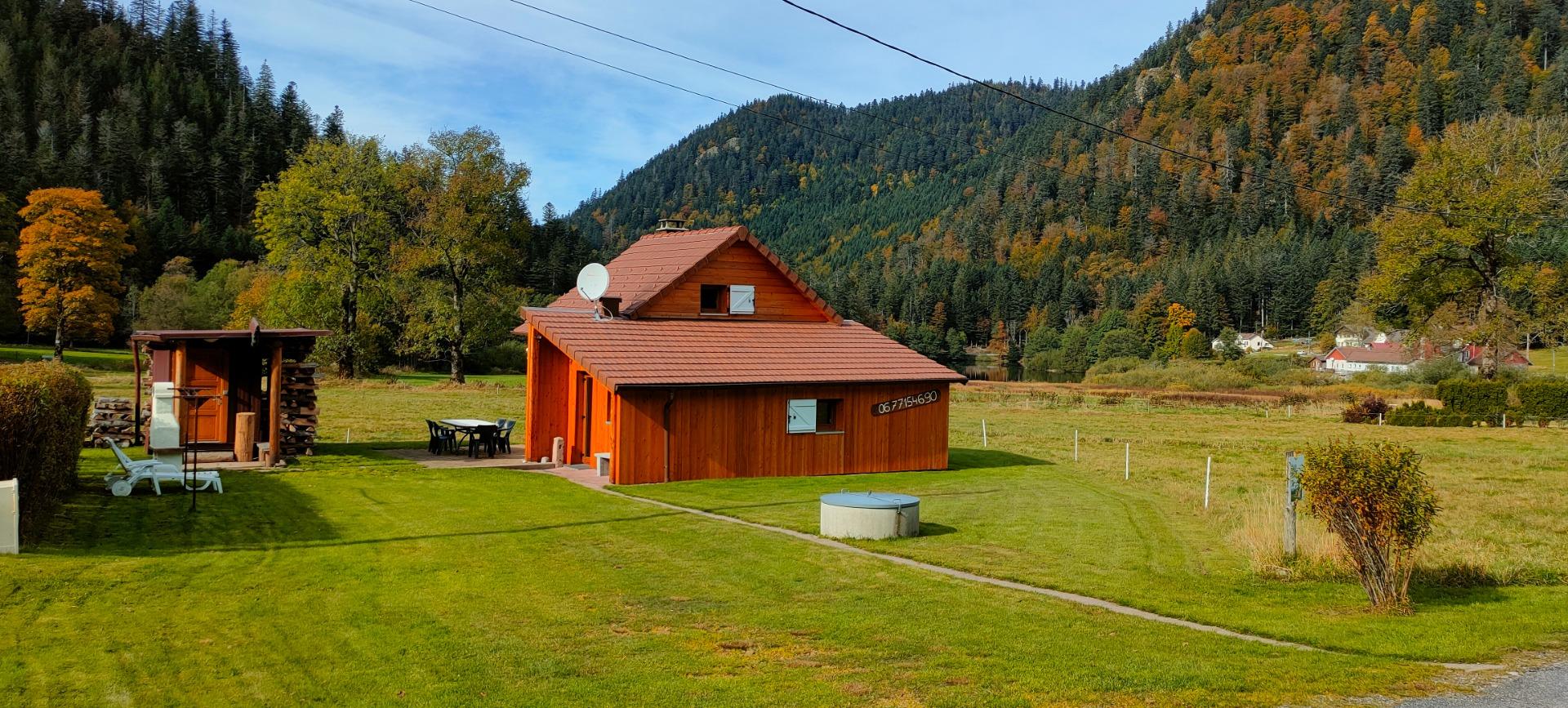 Chalet et sauna insolite finlandais avec vue sur le lac de Retournemer