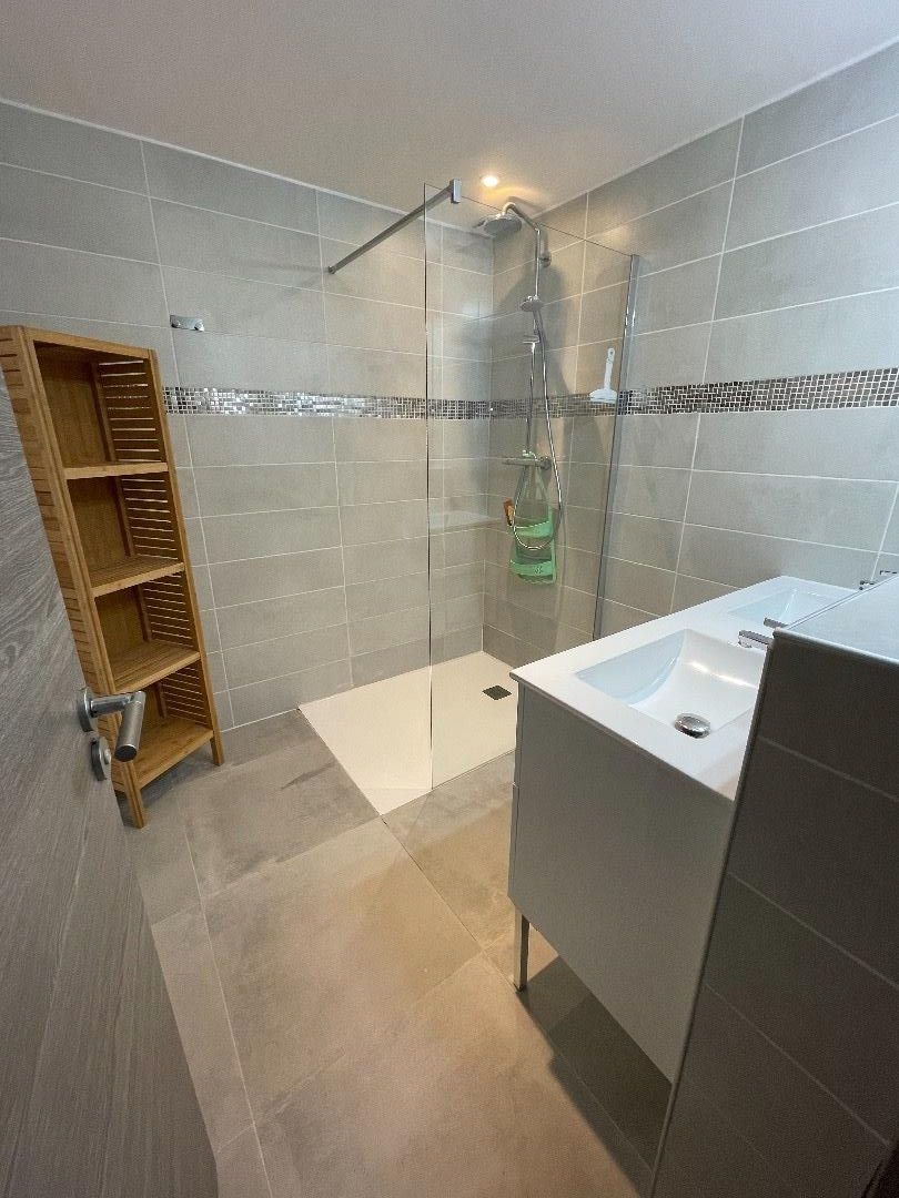 Salle de bain du bas 