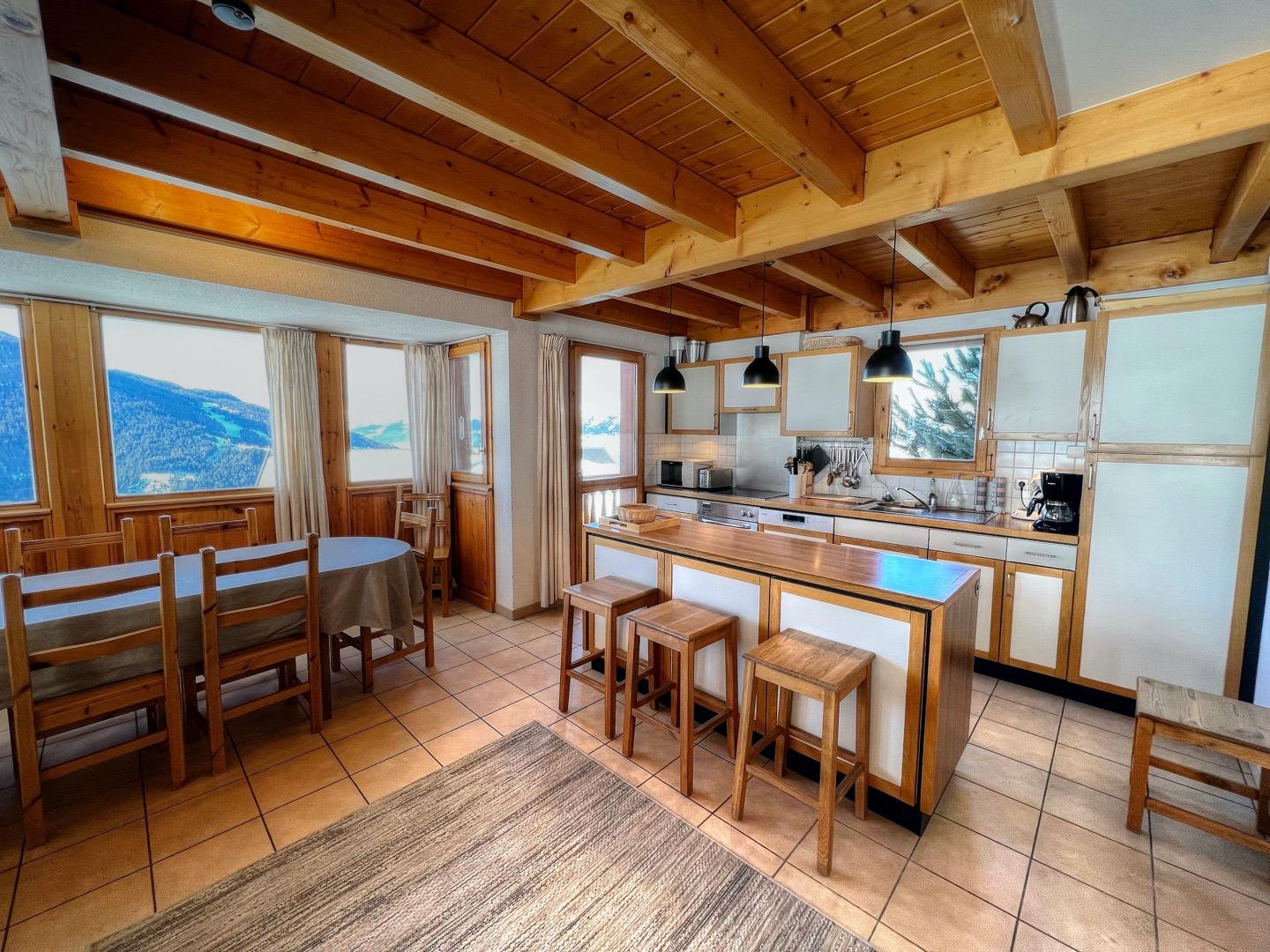 Salon et cuisine
