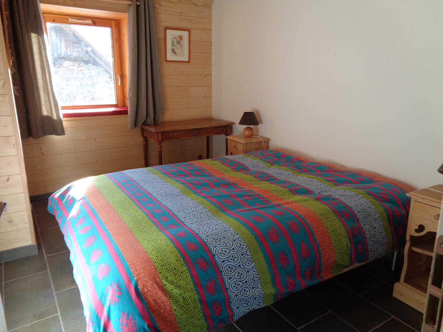 1ère chambre, spacieuse et accueillante !