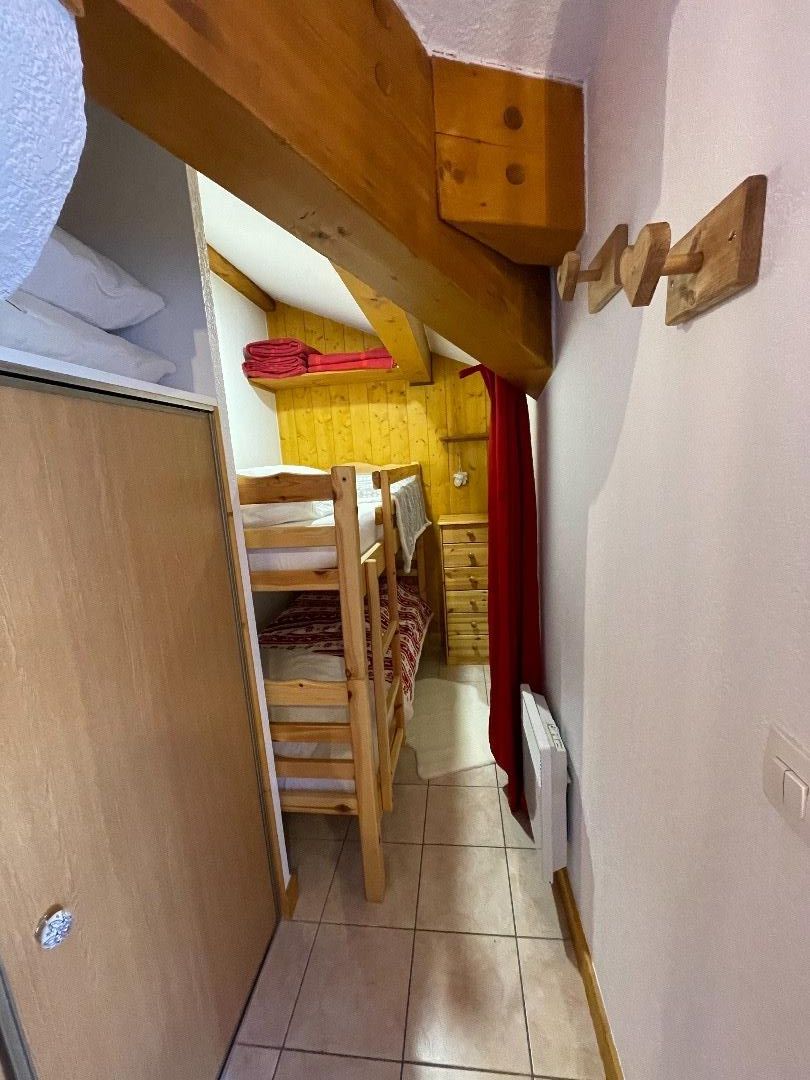 Chambre 2 lits superposés 