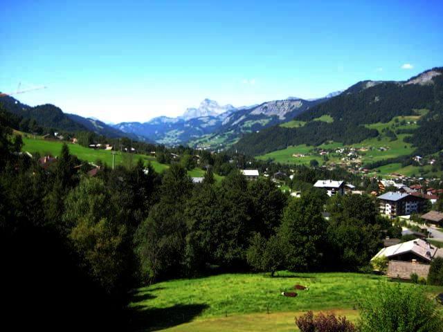 Vue magnifique depuis les terrasses de l'appartement exposées sud,  sud/ouest.