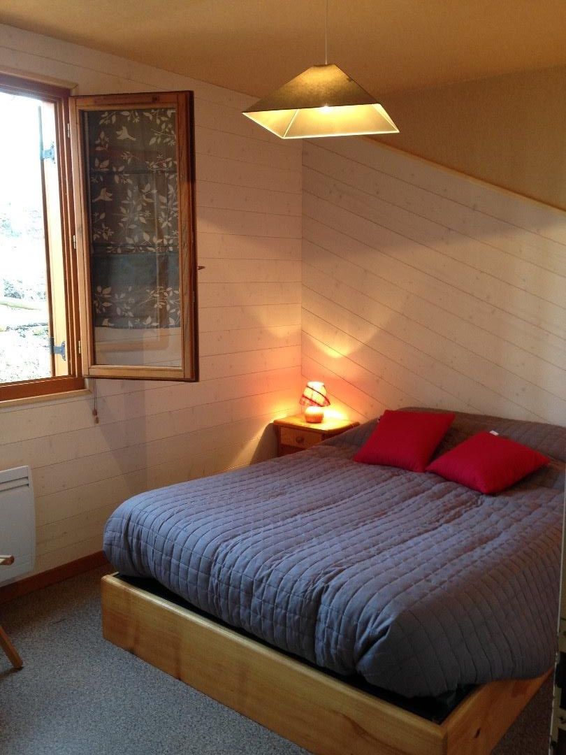 Chambre du rez-de-chaussée (1lit 140 X 190)
