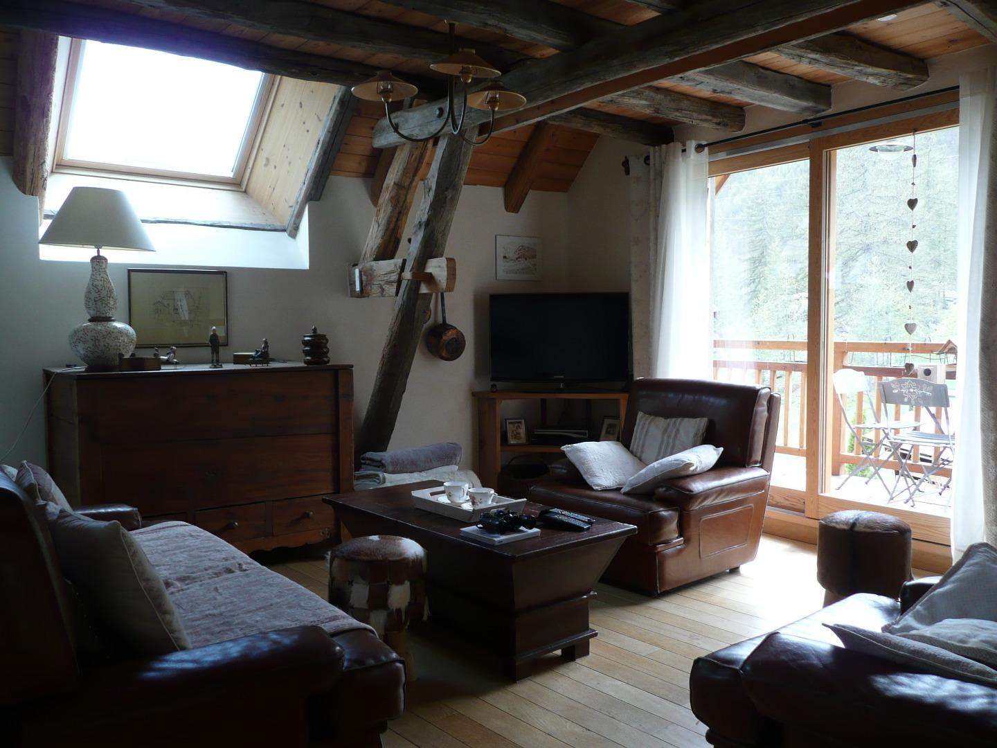 Salon donnant sur terrasse