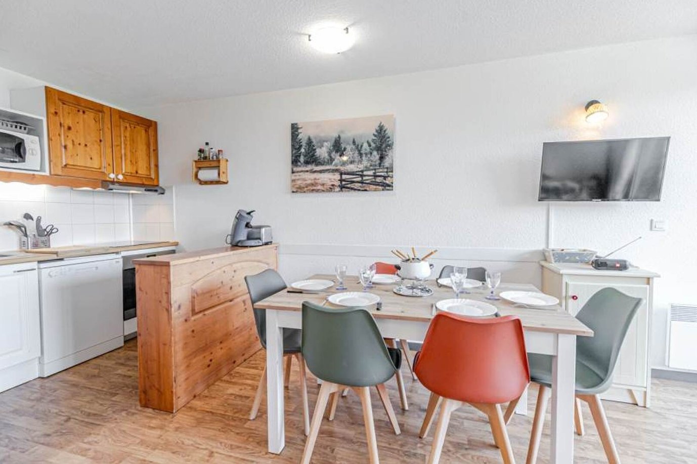 Pièce principale et cuisine