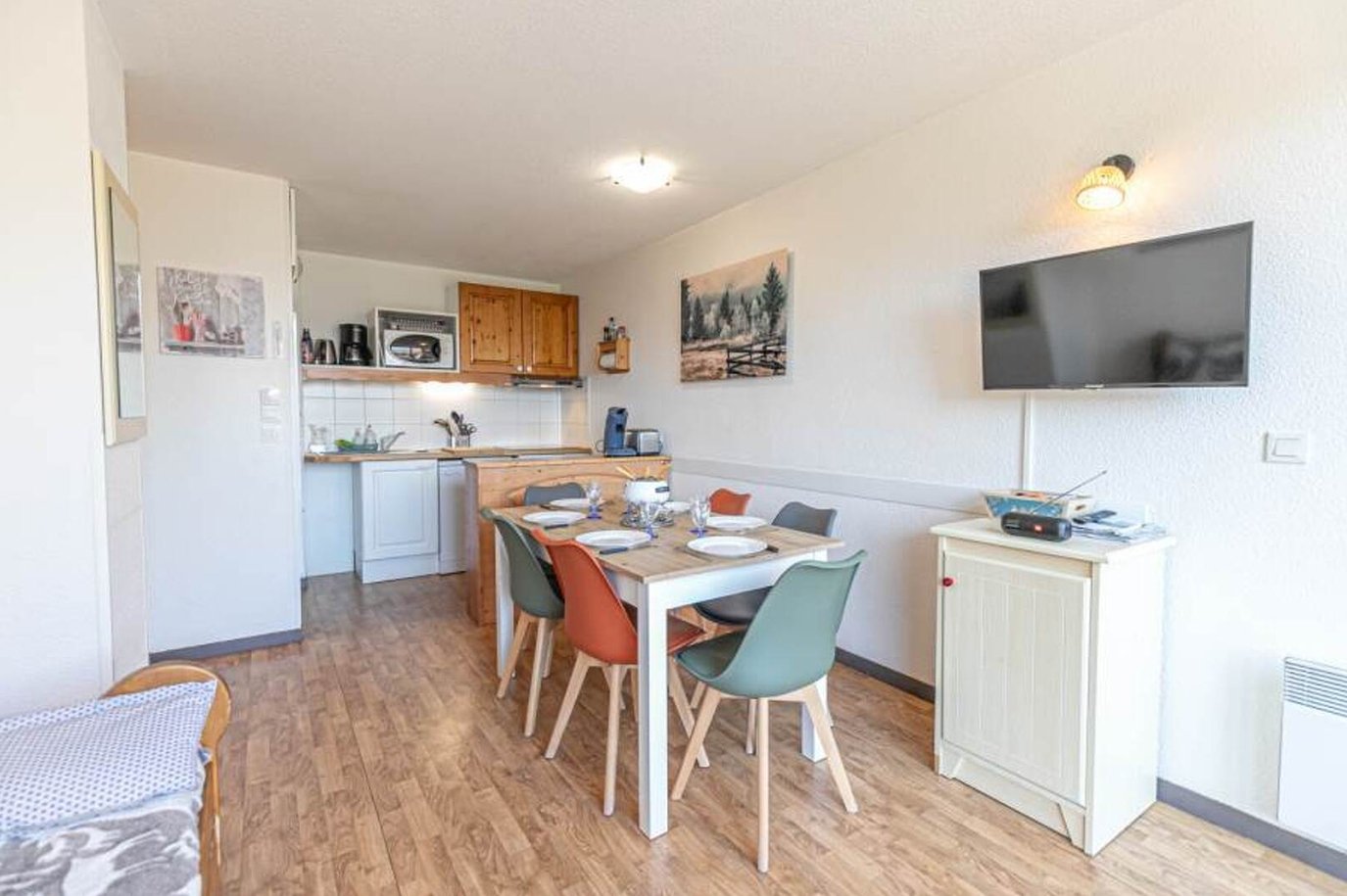 Pièce principale et cuisine