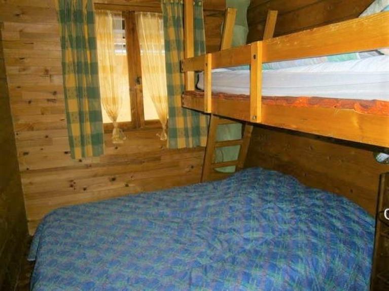 2ème  CHAMBRE AVEC LIT  A 2   PLACES