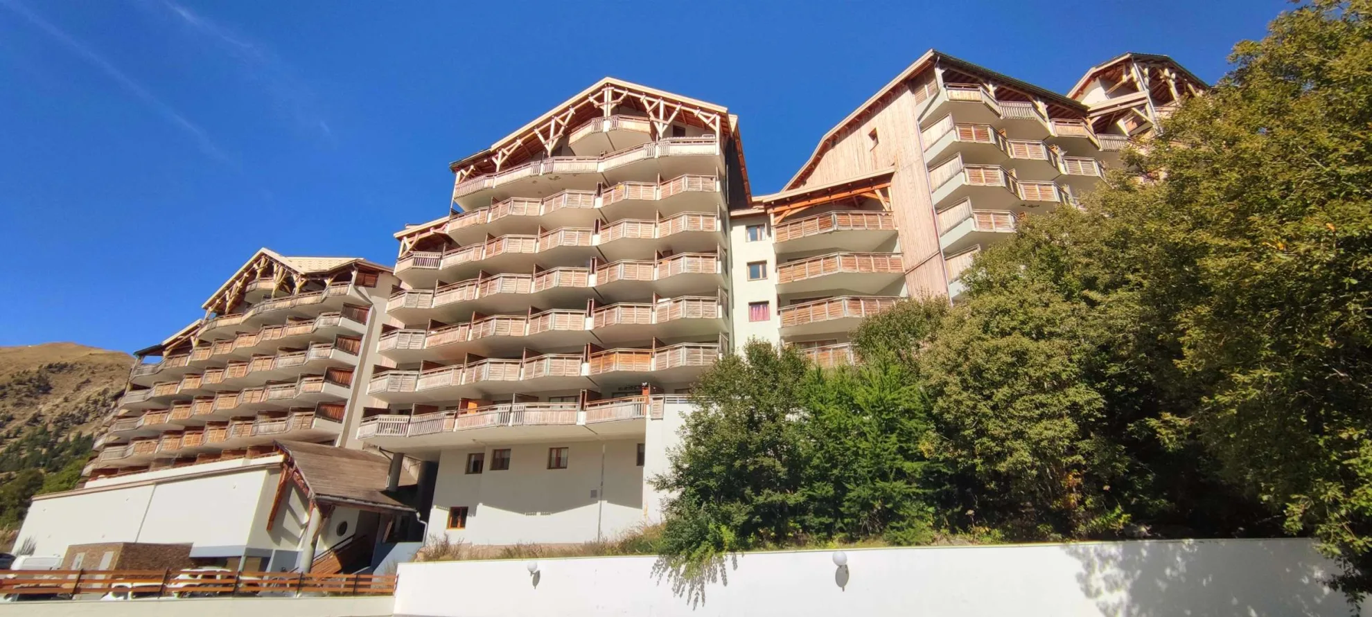 RESIDENCE