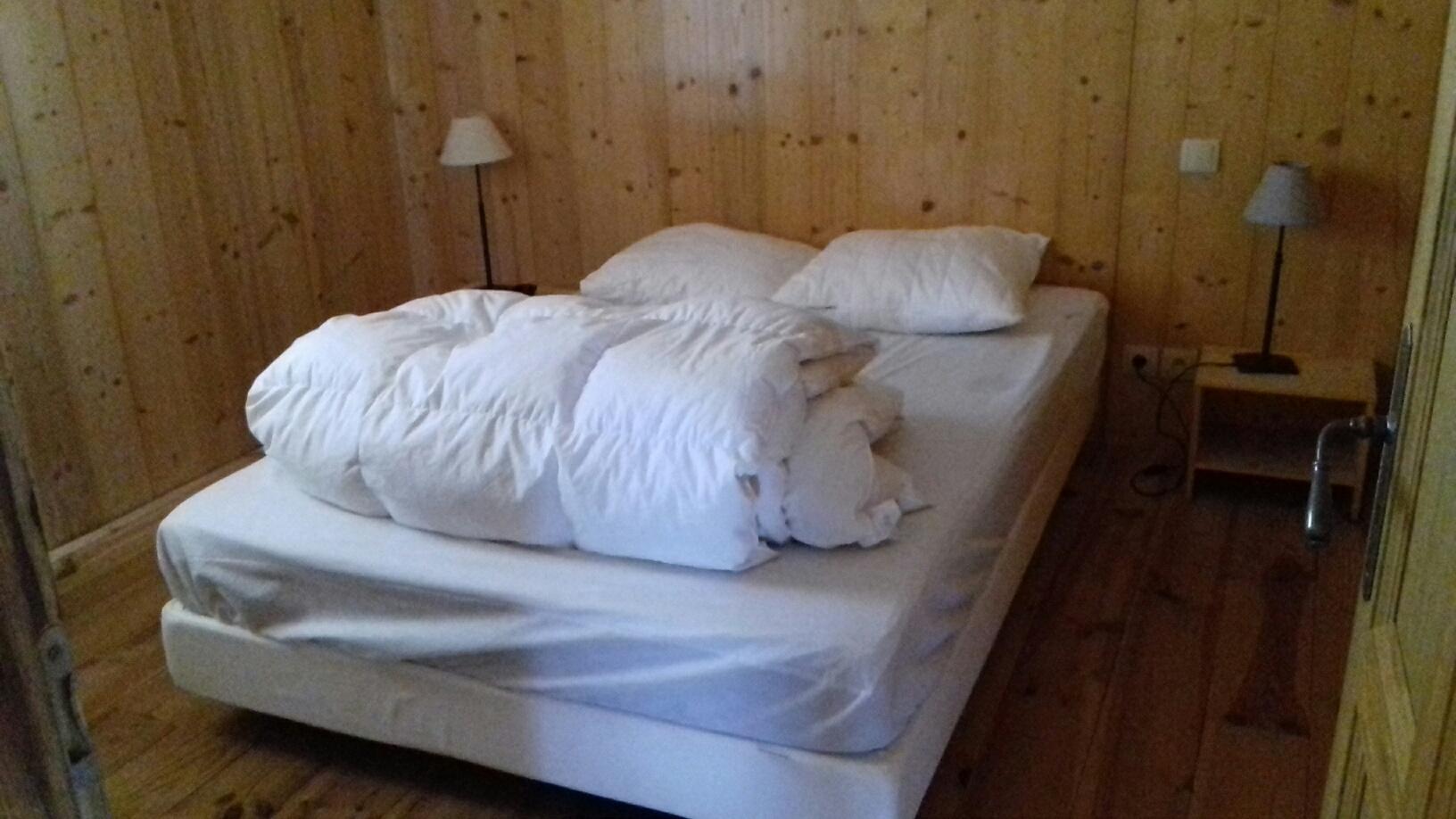 2 chambre à l 'étage avec lit double en 140 