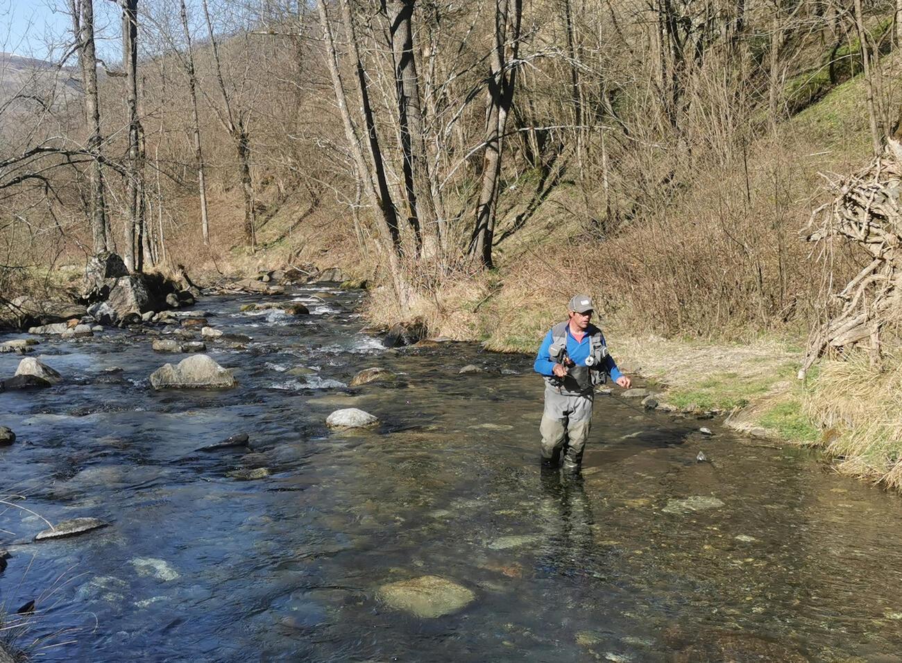 rivière la pique situé à 350m