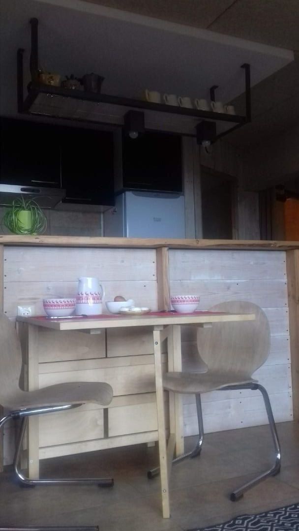 Table dépliante pour 6 personnes