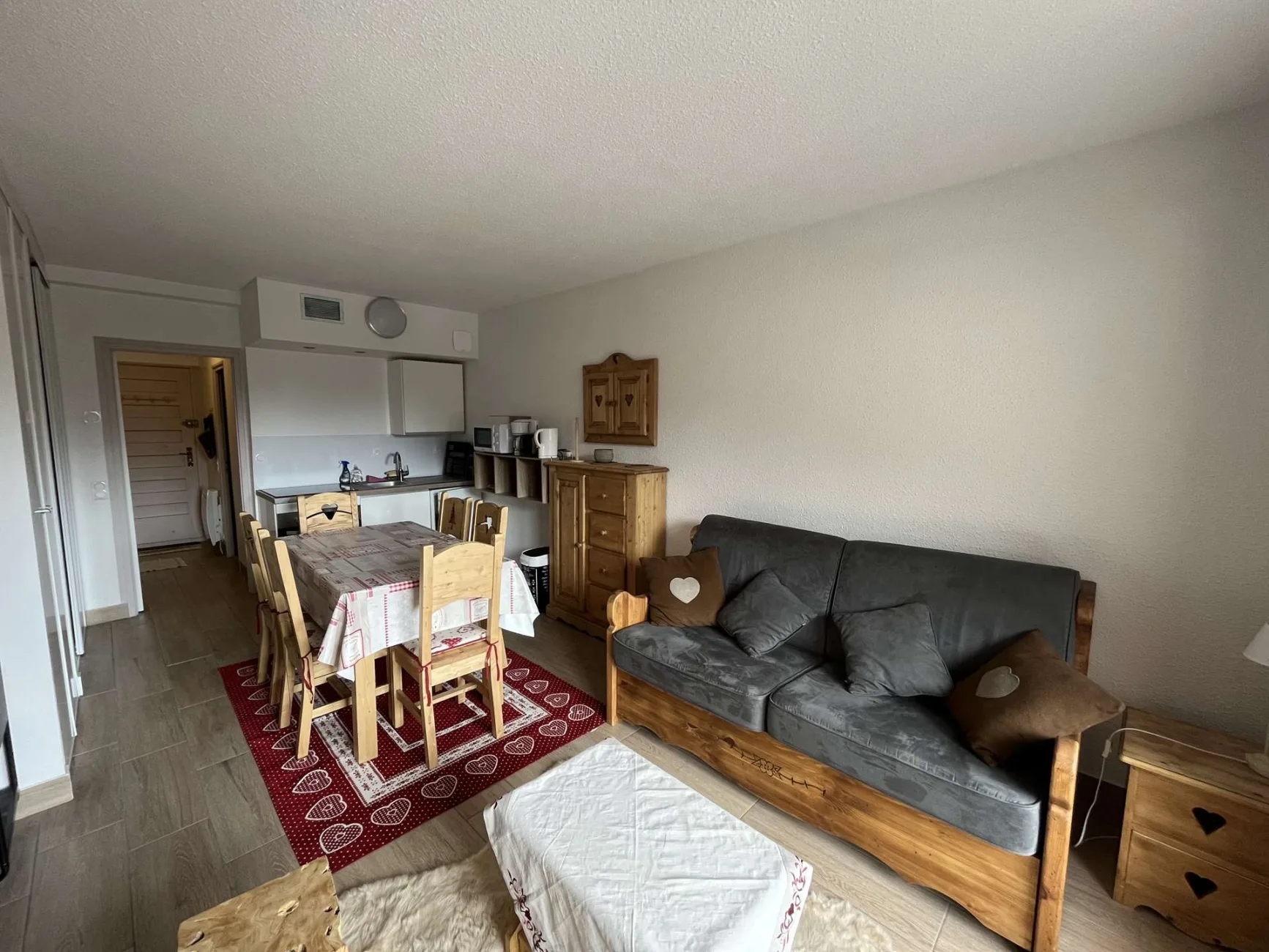 STUDIO CABINE AU CALME ET AVEC UNE VUE SUPERBE SUR LE GALIBIER