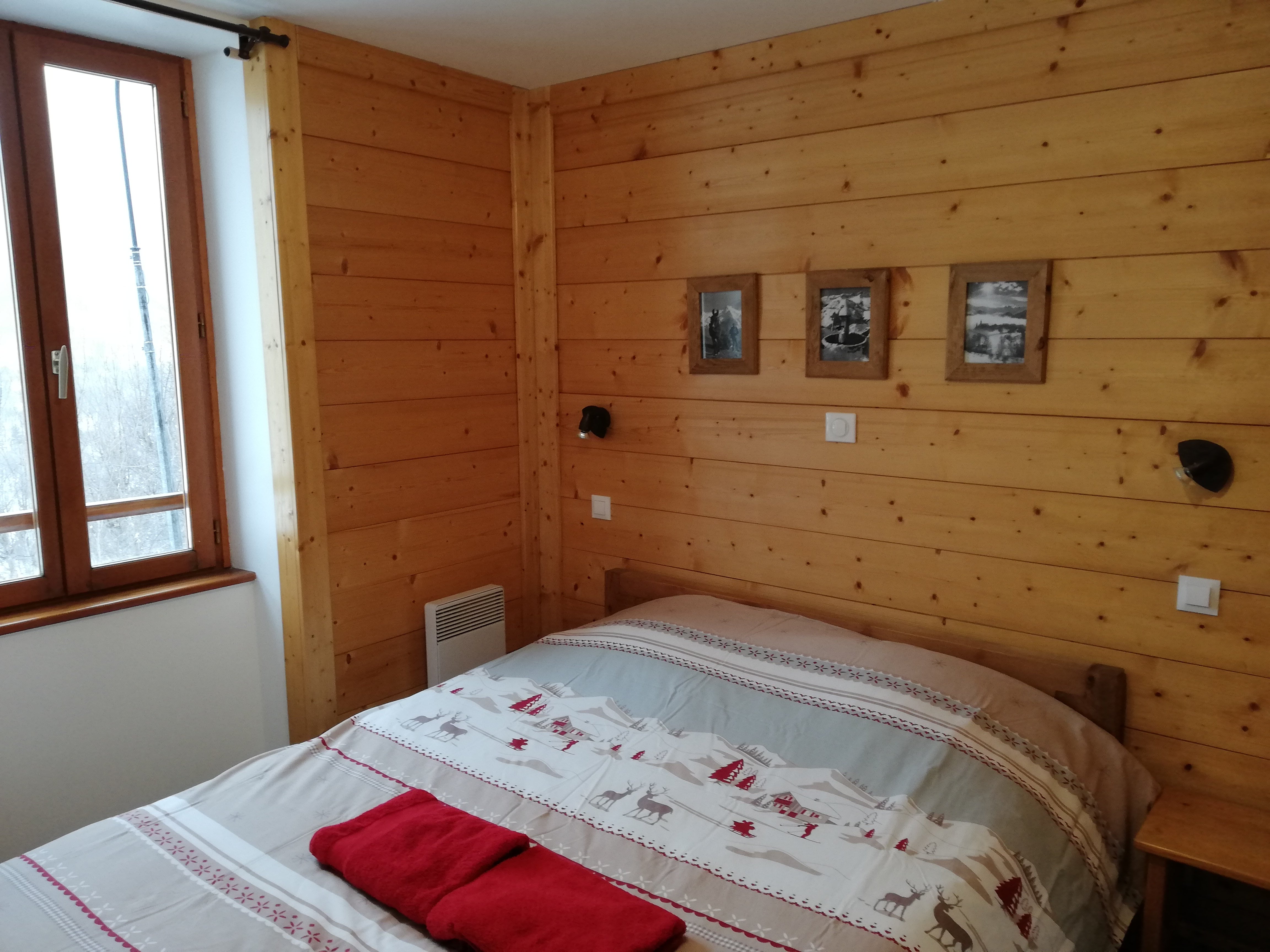 chambre double avec dressing. Possibilité de mettre un lit BB