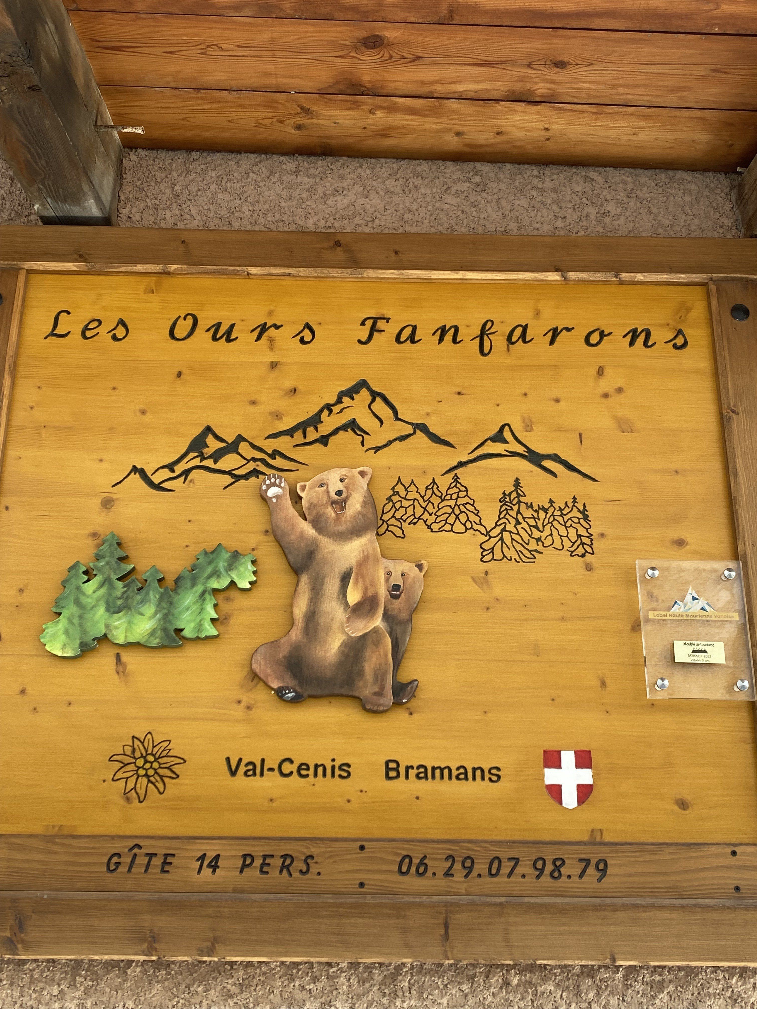 Les Ours Fanfarons