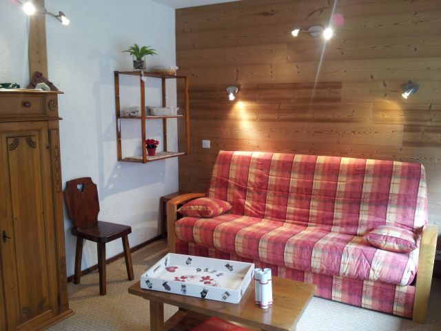 Appartement refait à neuf complètement !
Salon/chambre avec convertible confortable
