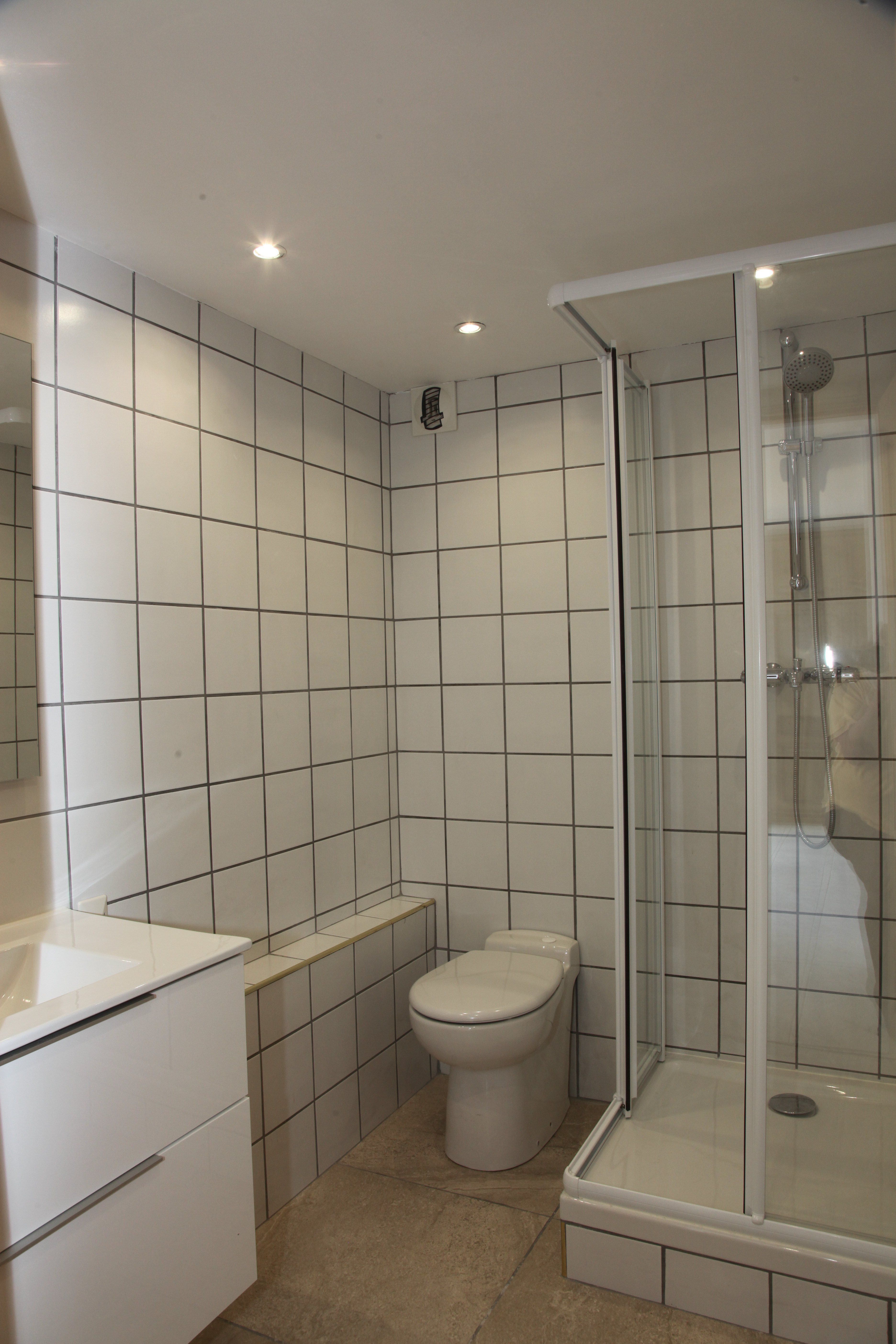 Salle d'eau  chambre 1