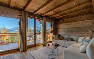 Sumptuous living avec vue magnifique été comme l'hiver