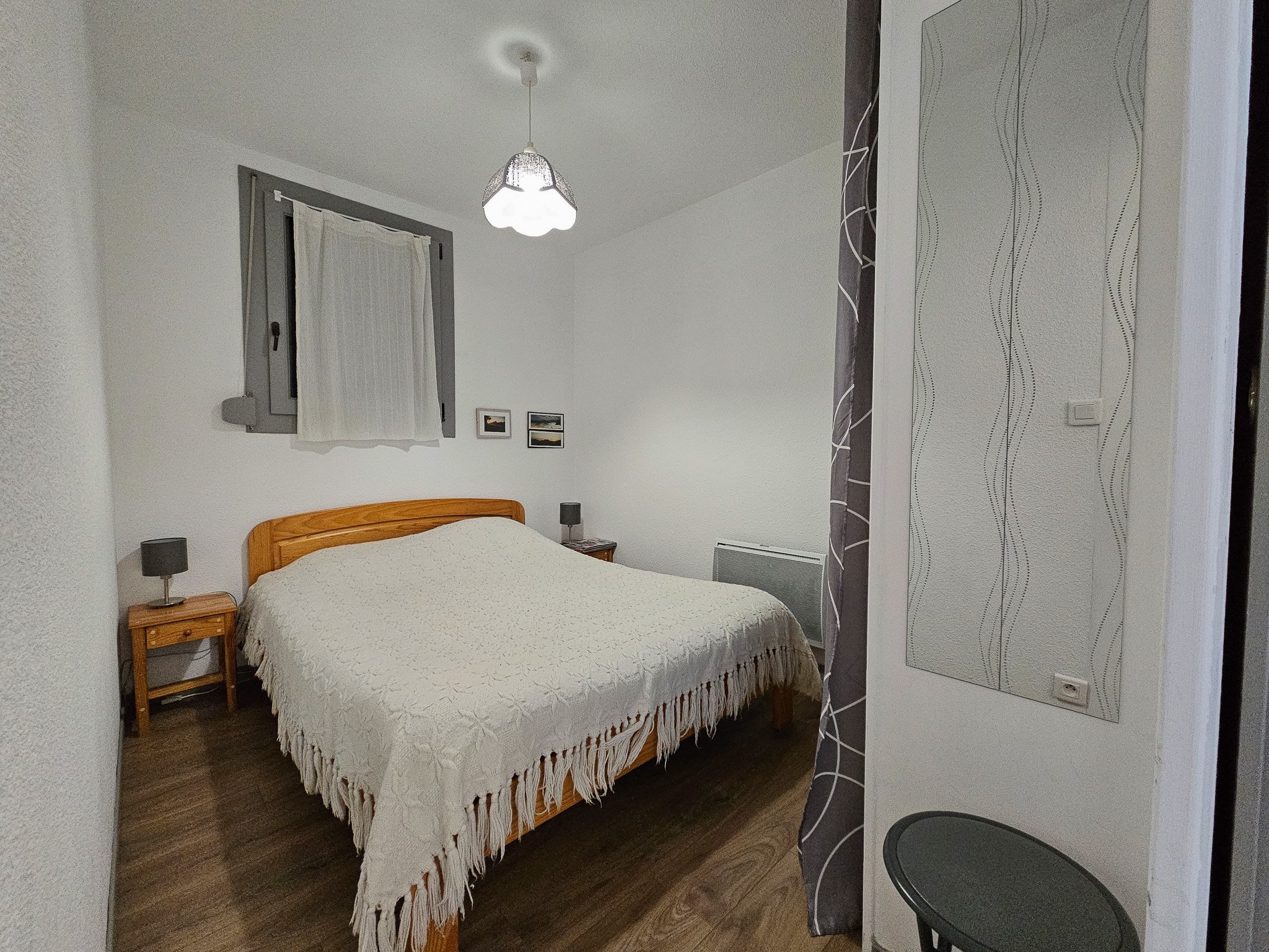 CHAMBRE AVEC PLACARD
