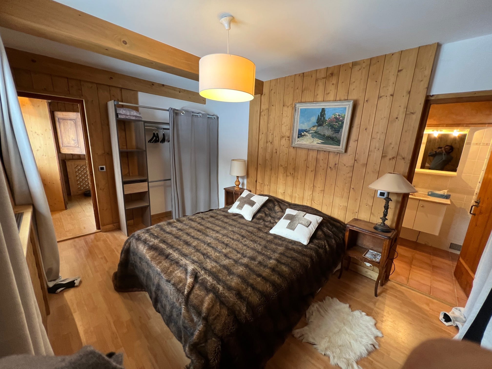 Chambre 2 - lit 160 cm avec salle de bains