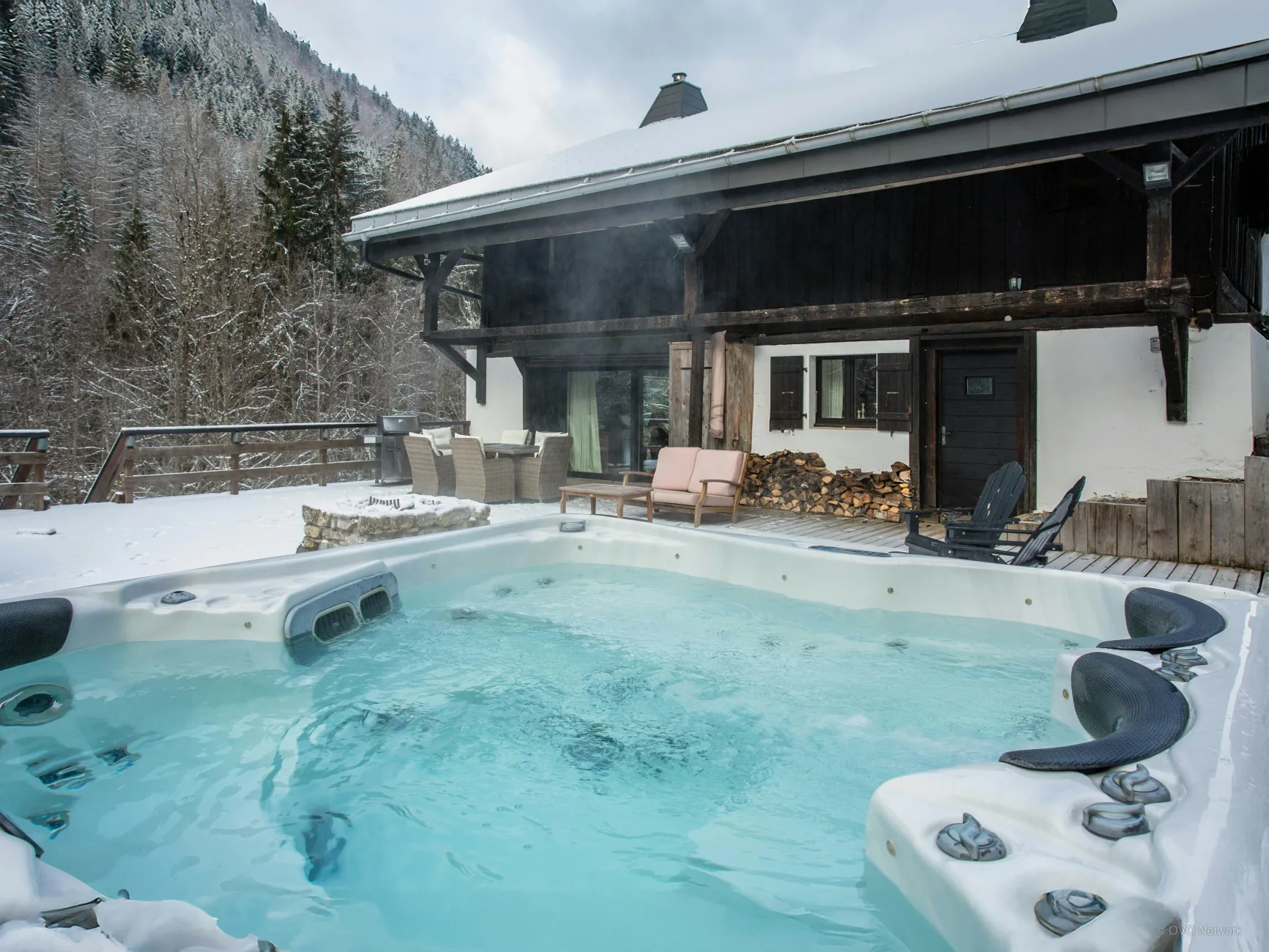 Jacuzzi & chalet