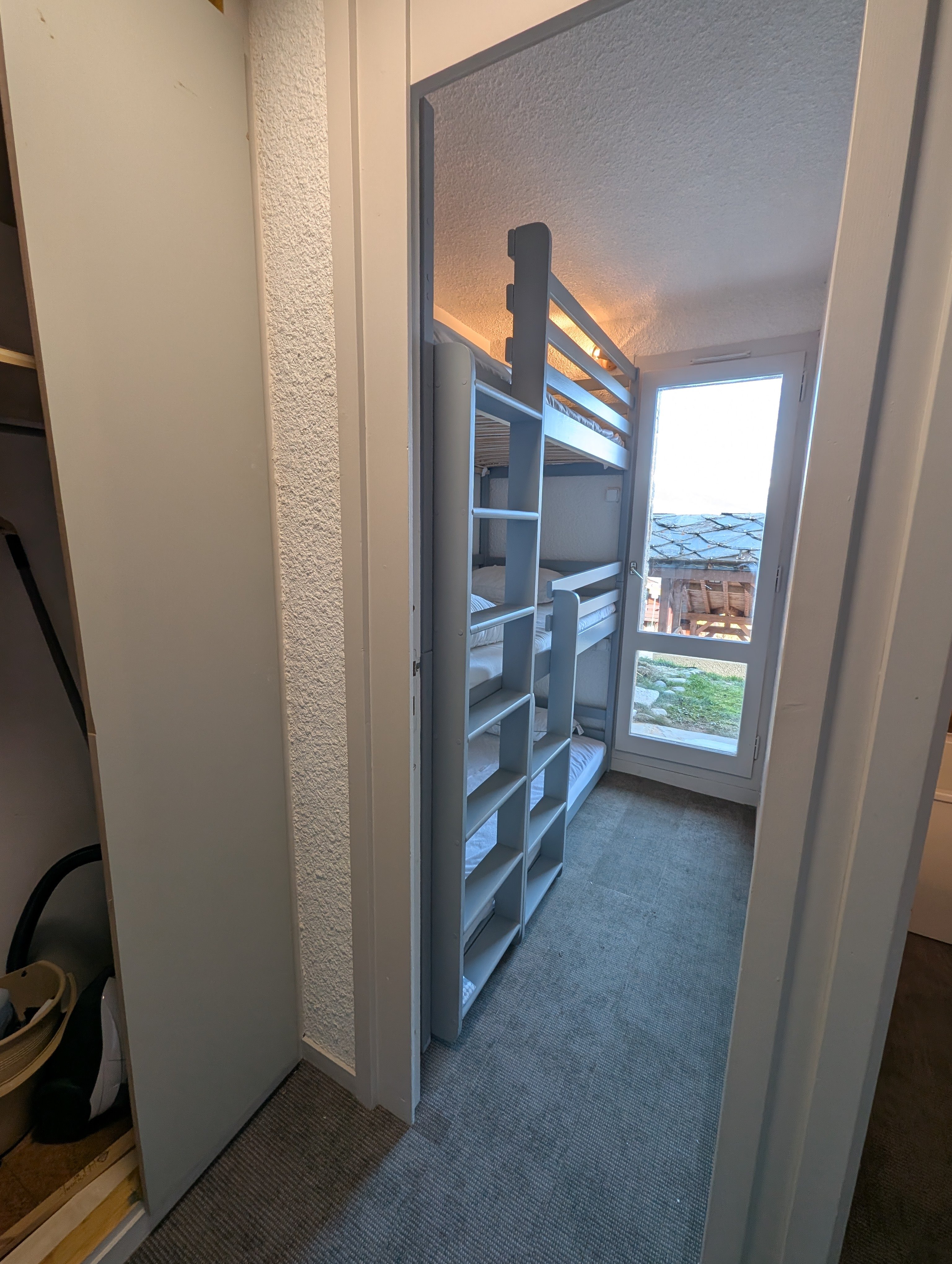 Lit triplex, couchage privilégié pour des enfants.