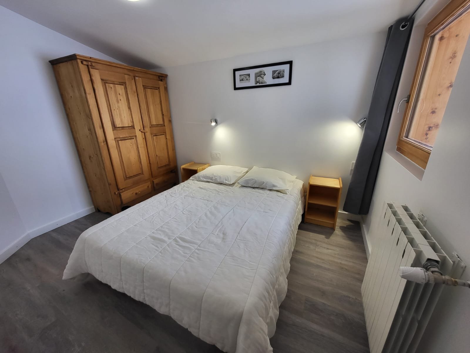 1ère chambre avec 1 lit double 140X190 cm