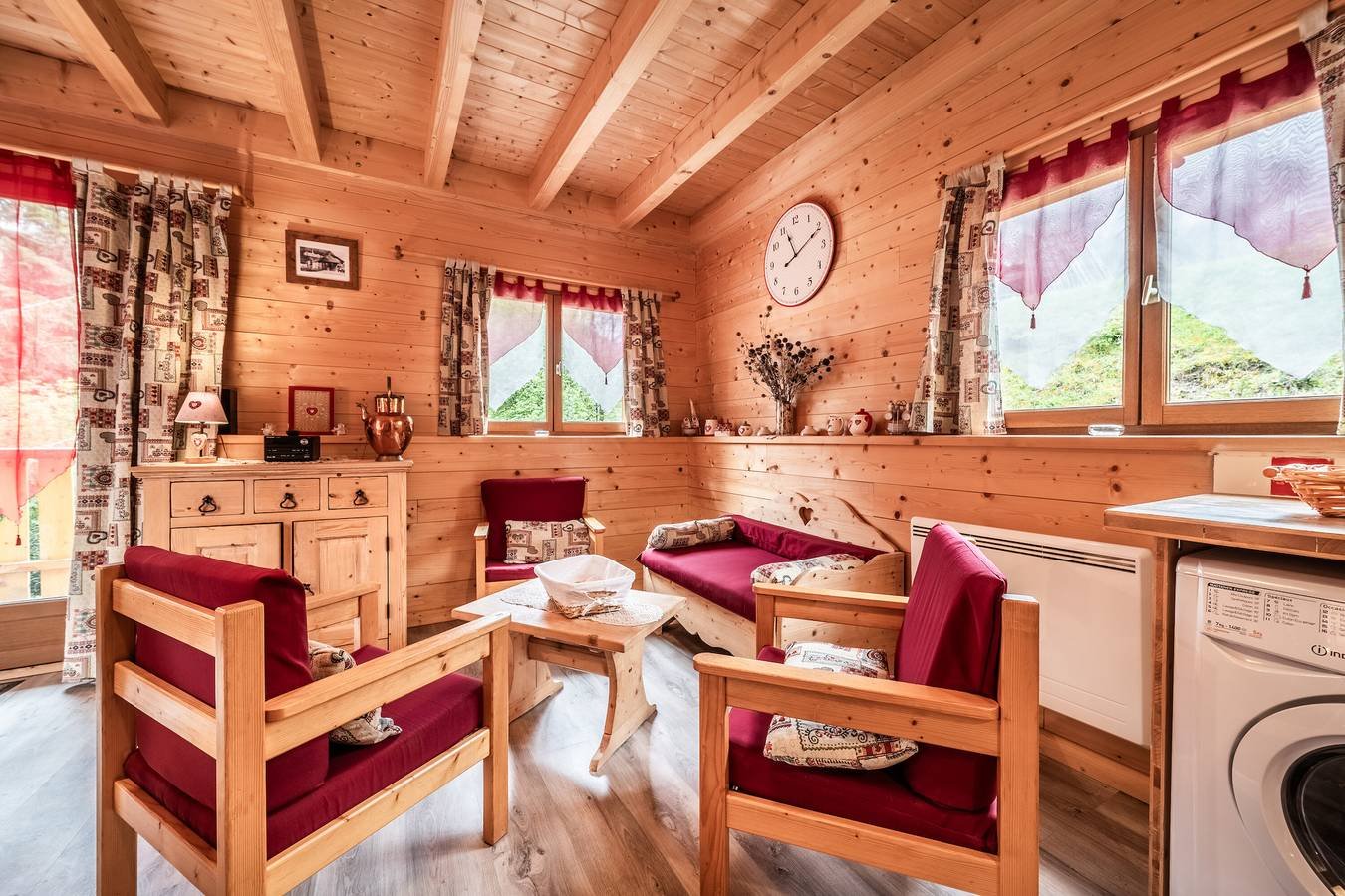 SALON CHALET LA DRANSE