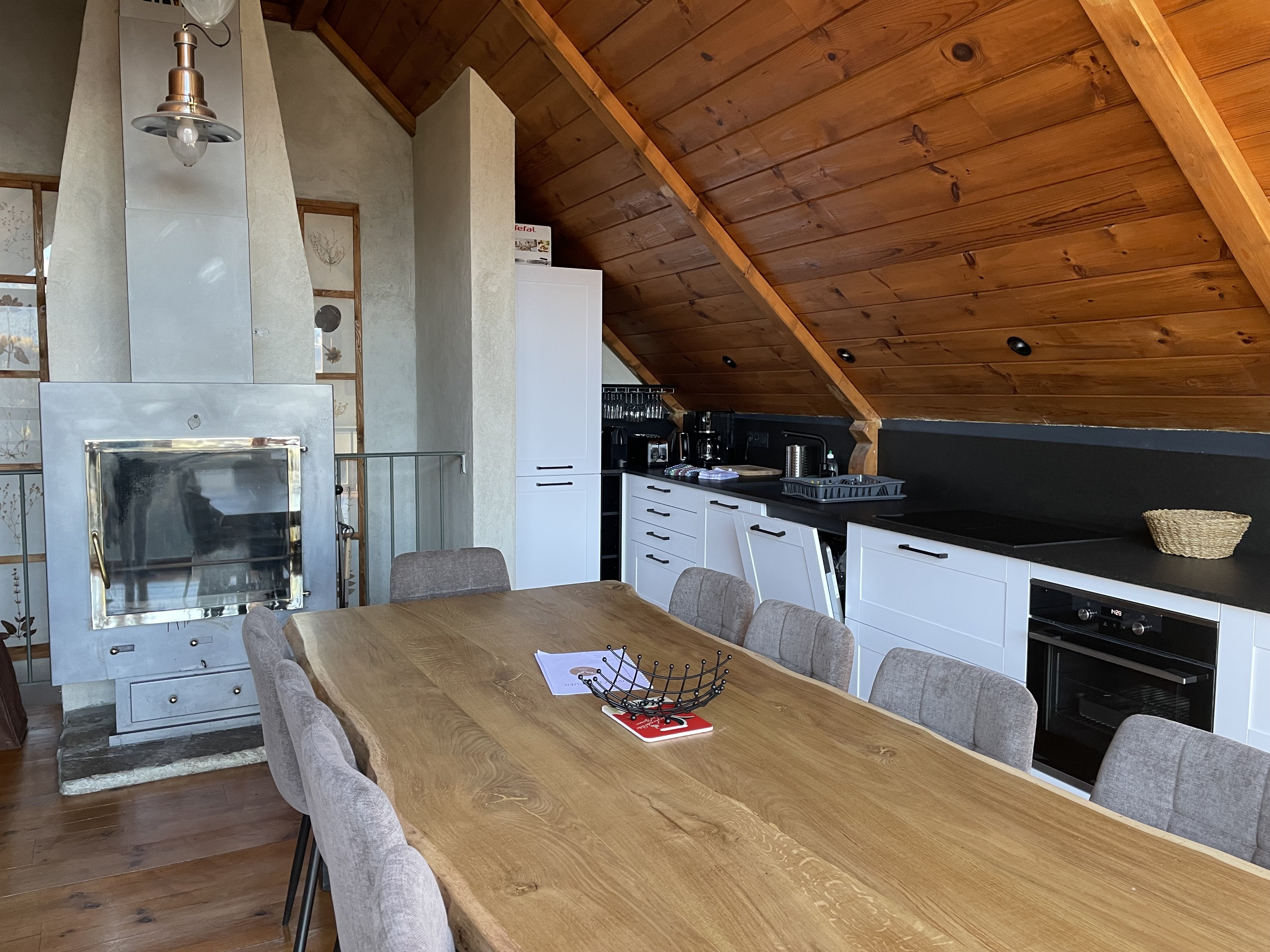 Cuisine, salle à manger (1er étage)