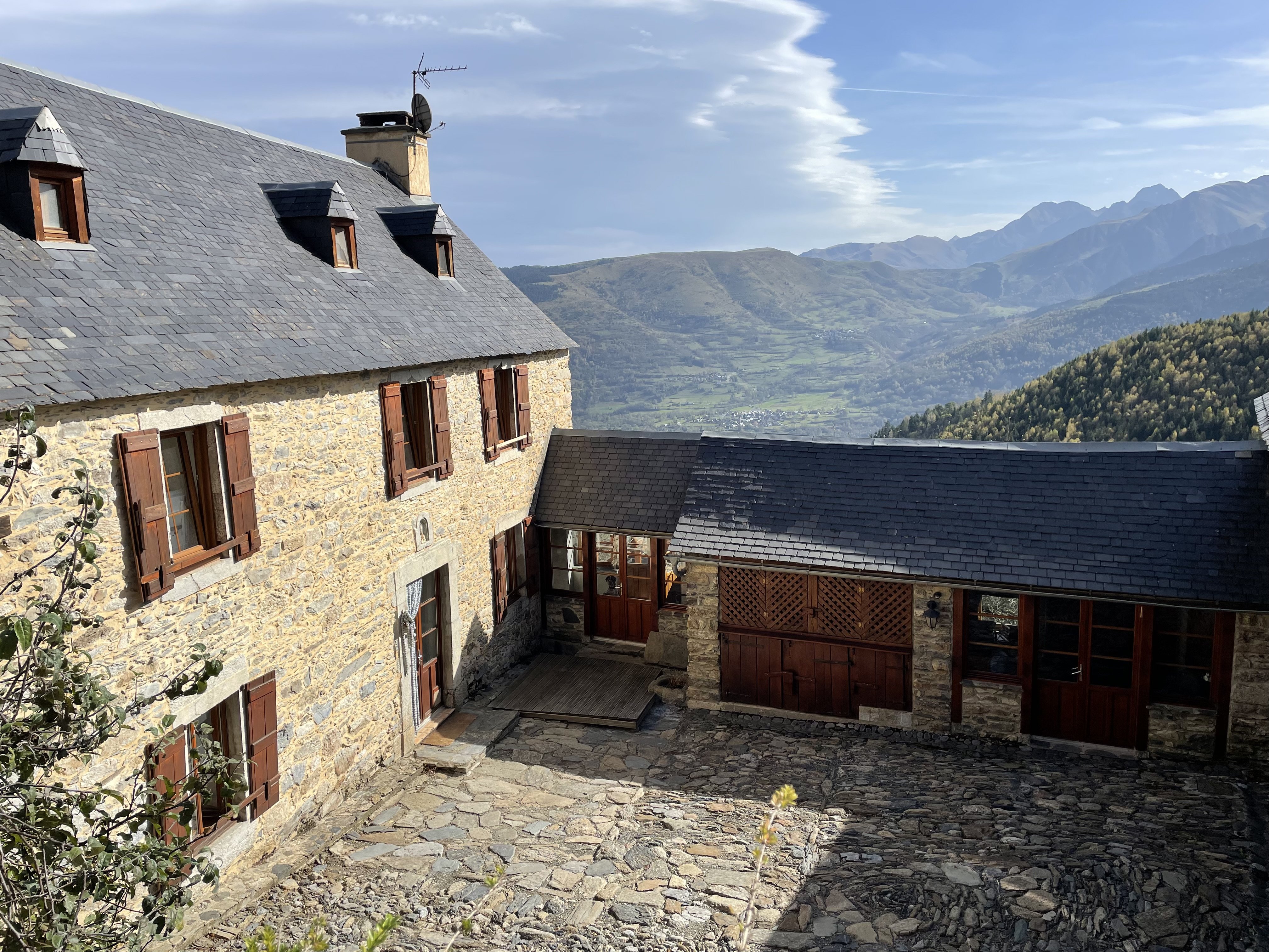 Vue de la cour extérieure