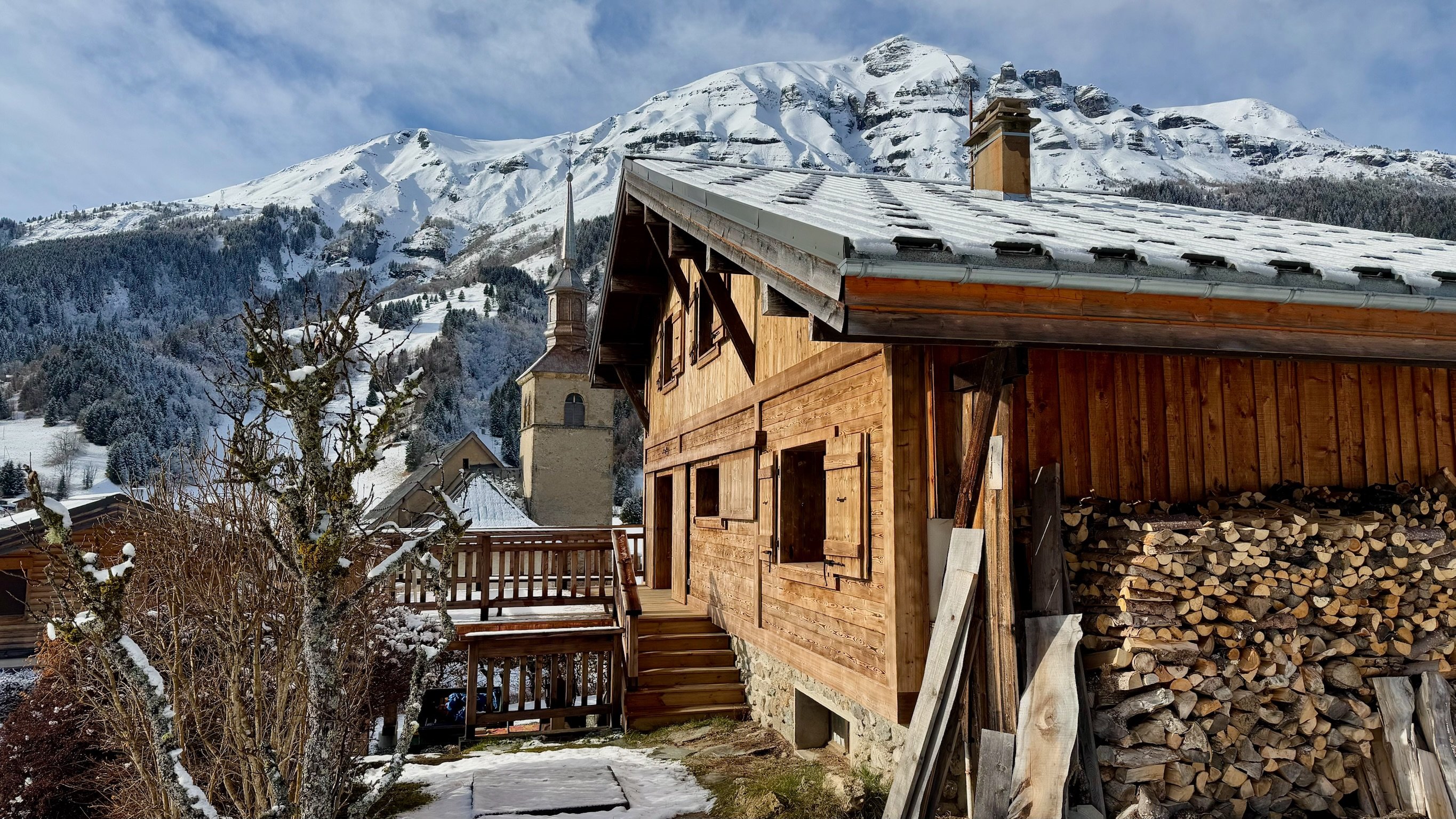 Chalet rénové entièrement au coeur des Contamines – Hiver 2025