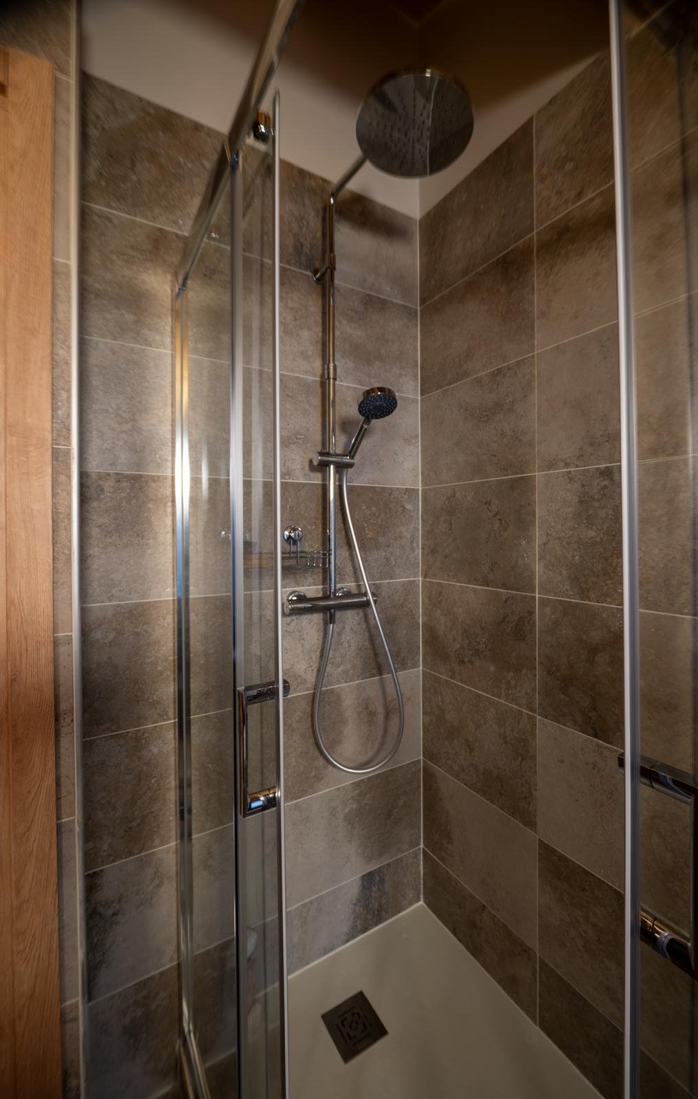 Salle de bain situé au 2ème étage