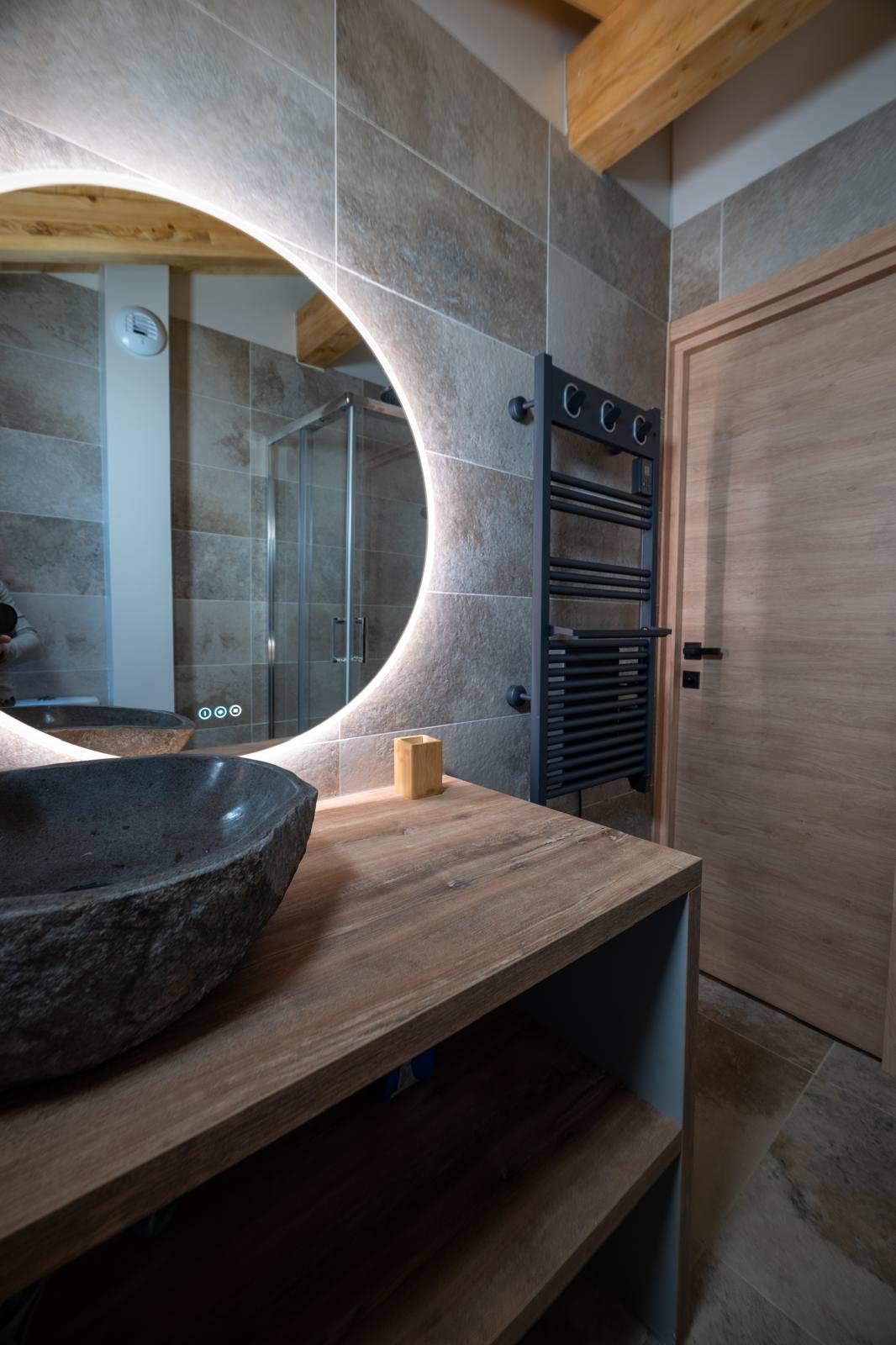 Salle de bain situé au 2ème étage
